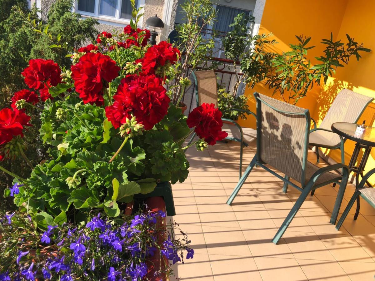Pensjonat Victoria Hotel Мендзиздрое Екстериор снимка
