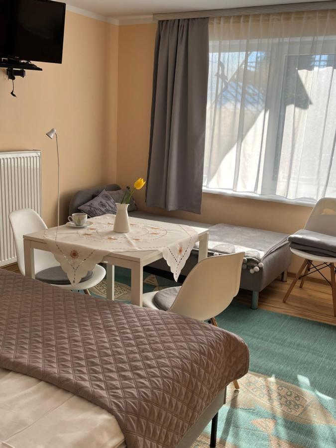 Pensjonat Victoria Hotel Мендзиздрое Екстериор снимка